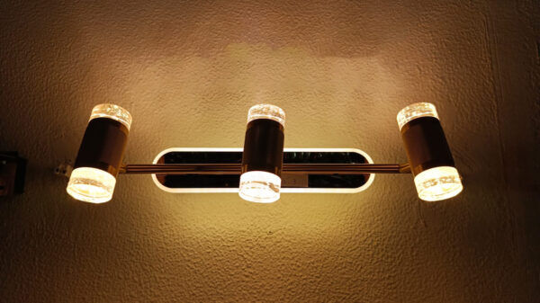 New Style Luxury LED Vanity & Picture Light Wall Lights for Bathroom Dressing Room Indoor Light Warm Lighting Effect